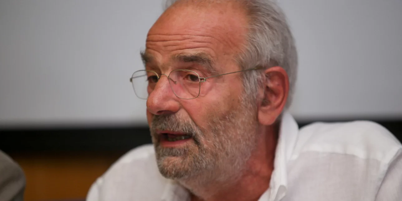 alekos alavanos leyko.jpg