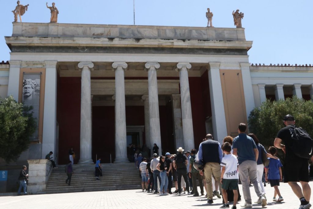 Σχέδιο Χρυσοχοΐδη για τα μουσεία: Στην ΕΛΑΣ η φύλαξη - Προσλαμβάνονται 300 ειδικοί φρουροί