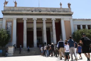 Σχέδιο Χρυσοχοΐδη για τα μουσεία: Στην ΕΛΑΣ η φύλαξη - Προσλαμβάνονται 300 ειδικοί φρουροί