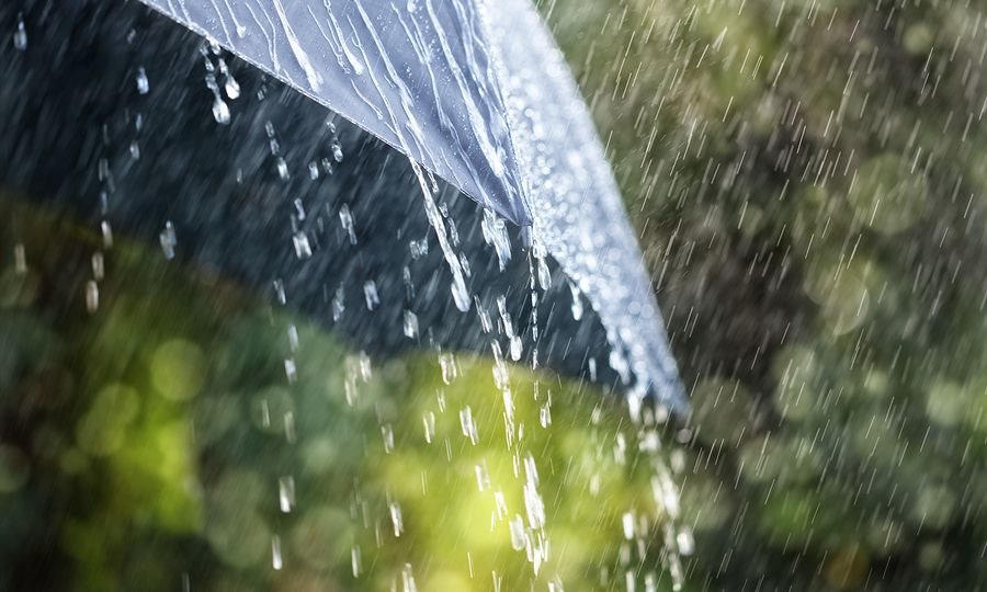 Βροχερός ο καιρός σήμερα με καταιγίδες και χαλαζοπτώσεις