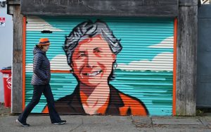 Κάθριν Κόνολι: Σαρωτική νίκη της στην Ιρλανδία: Γυναίκα Πρόεδρος ξανά μετά από 14 χρόνια