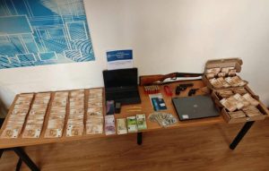 Πώς δρούσε η εγκληματική οργάνωση που εξαπατούσε το Δημόσιο μέσω ανύπαρκτων εικονικών και εμπορικών συναλλαγών