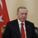 Ο «Γκρίζος Λύκος» Ερντογάν προειδοποιεί για τον κόσμο που έγινε τραπέζι... λύκων