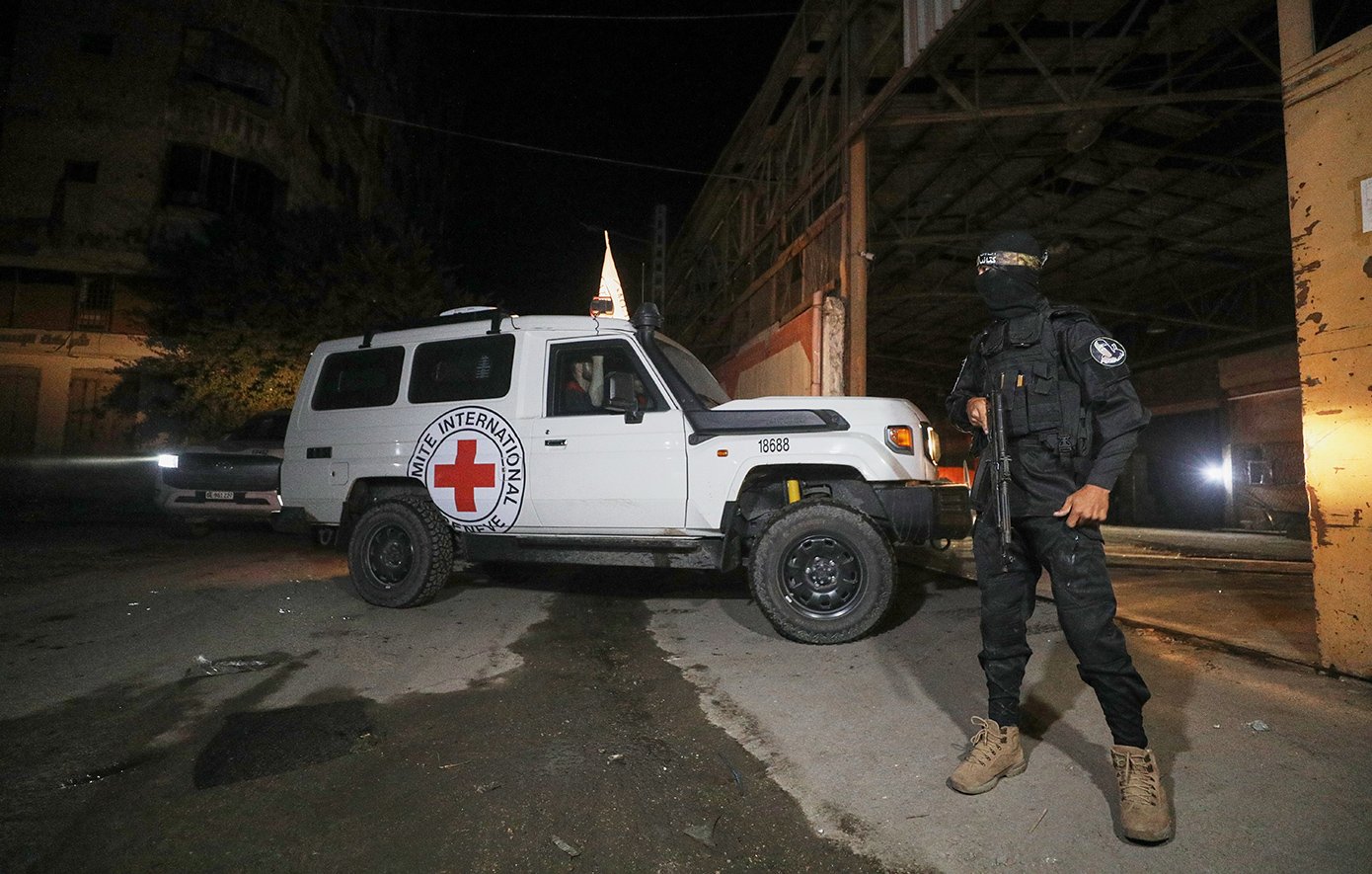 Η Χαμάς θα παραδώσει στους Ισραηλινούς τα λείψανα άλλων τεσσάρων ομήρων – Το Ισραήλ ακυρώνει τα τιμωρητικά μέτρα και ανοίγει τη διέλευση στη Ράφα