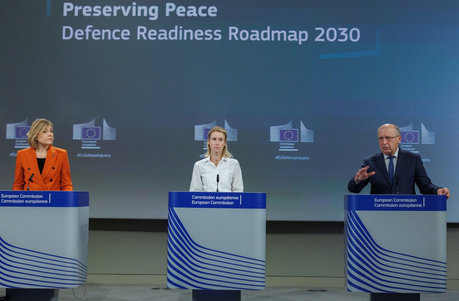 Κομισιόν: «Τείχος» drones, ανατολική πτέρυγα και διαστημικά συστήματα - Ο οδικός χάρτης της ευρωπαϊκής άμυνας