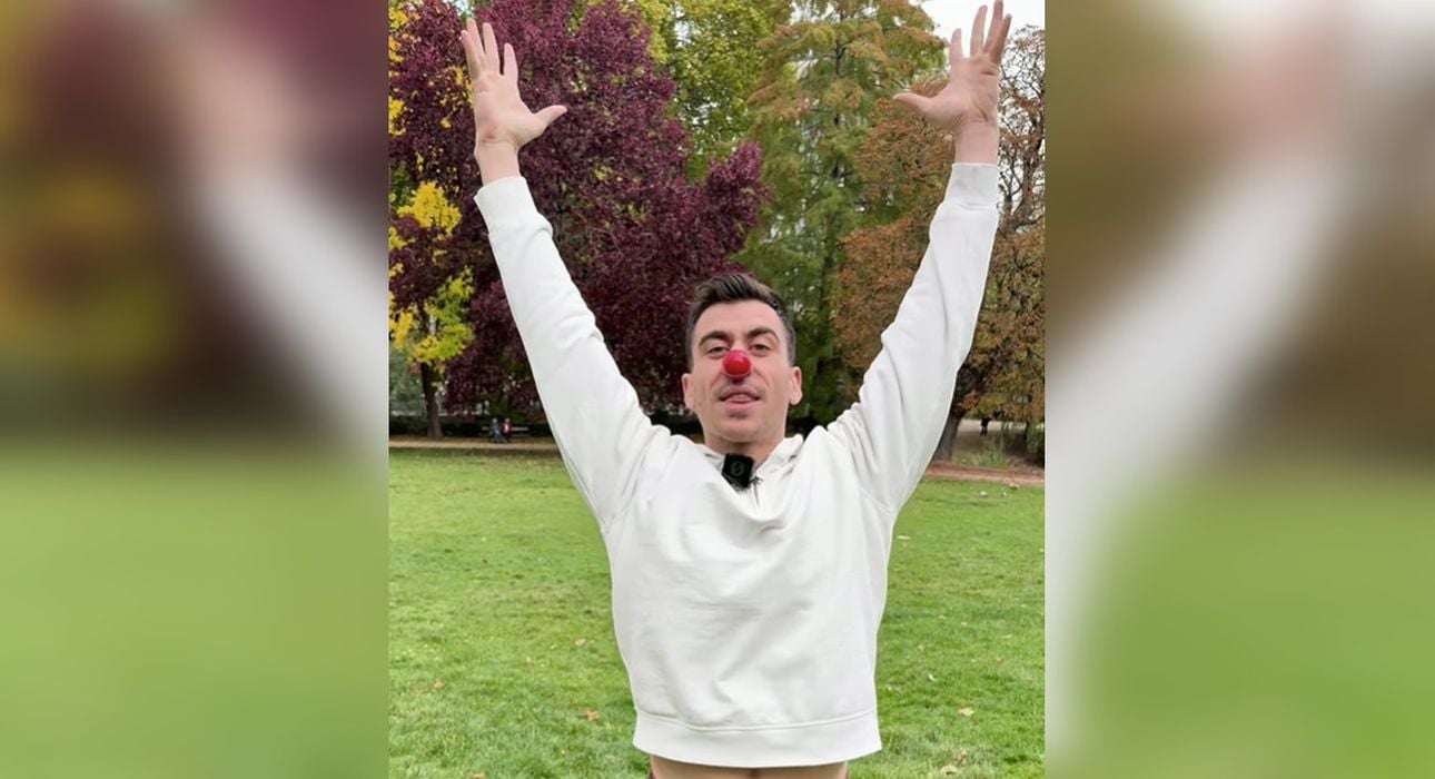 Με μύτη κλόουν και όραμα για… «Άμεση Δημοκρατία»: Ο Φειδίας ιδρύει κόμμα