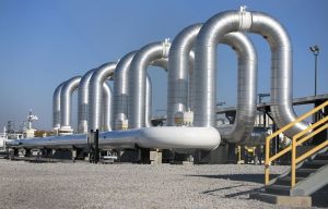 Οι υπουργοί Ενέργειας της ΕΕ συζητούν την πλήρη απαγόρευση εισαγωγών αερίου από τη Ρωσία