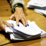 Η Κάθριν Κόνολι αναμένεται να κερδίσει τις προεδρικές εκλογές στην Ιρλανδία