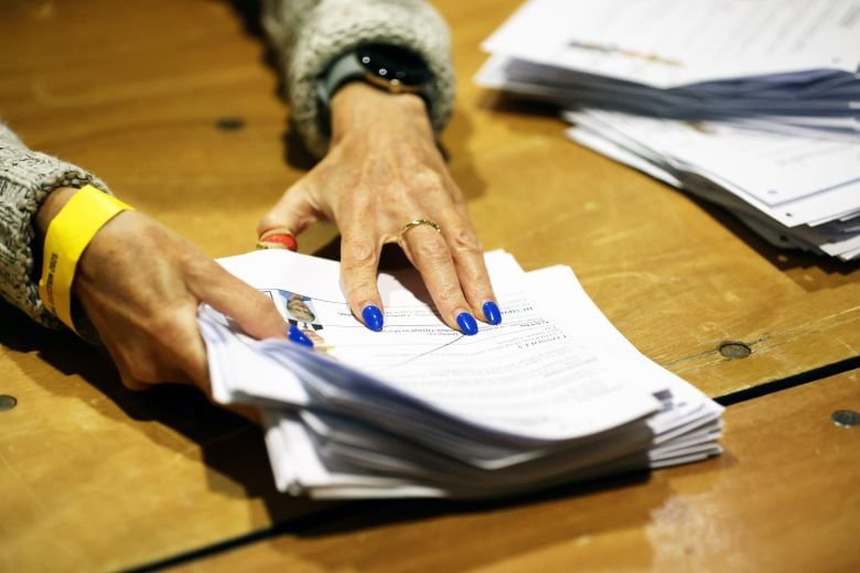 Η Κάθριν Κόνολι αναμένεται να κερδίσει τις προεδρικές εκλογές στην Ιρλανδία