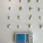 Συνελήφθη 31χρονος που έκρυβε ναρκωτικά σε εγκαταλελειμμένο όχημα στη Σαλαμίνα