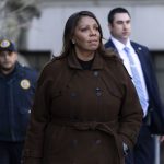 Η Γενική Εισαγγελέας της Νέας Υόρκης Λετίσια Τζέιμς κατηγορείται για τραπεζική απάτη