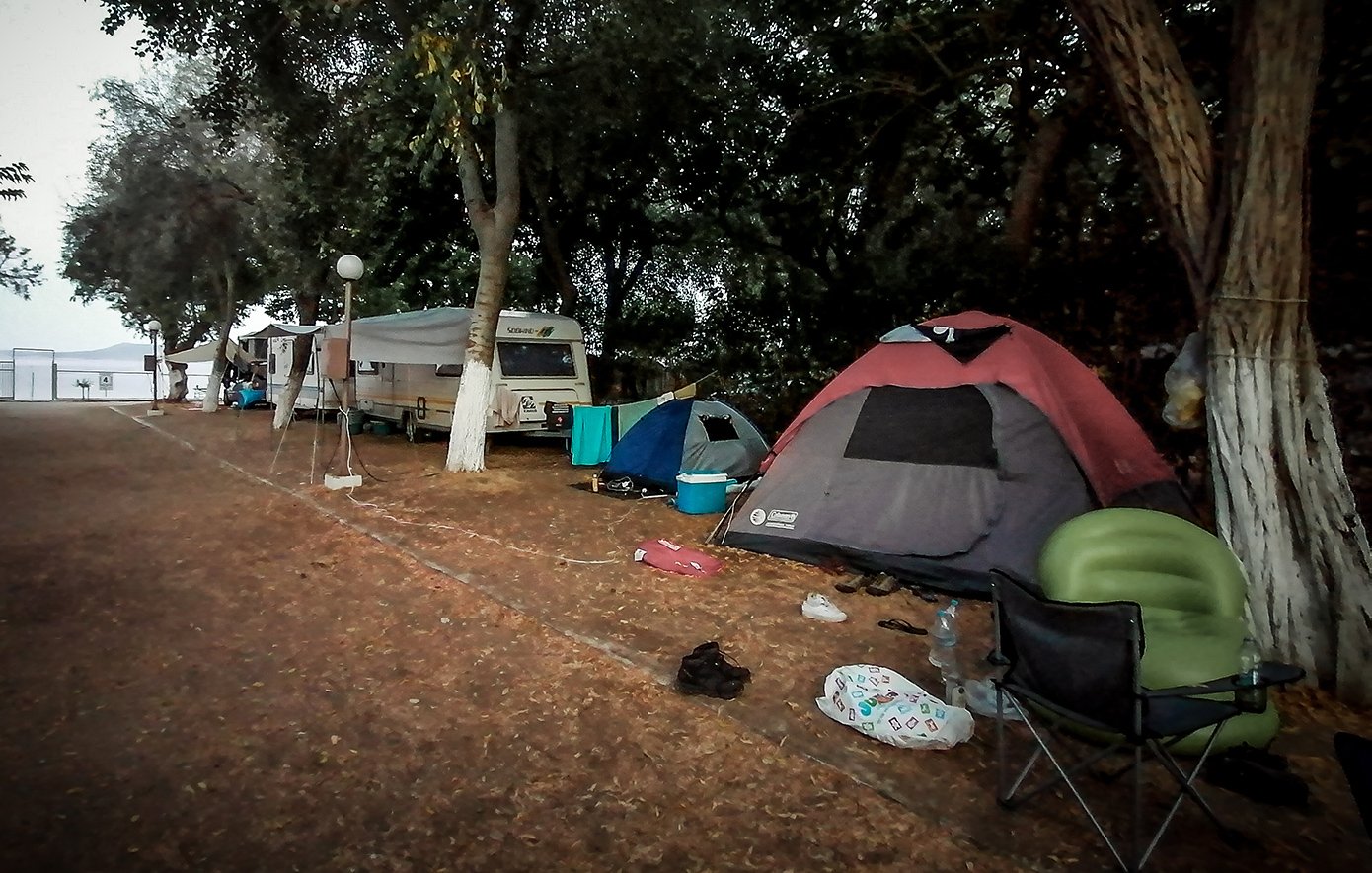 «Μύλος» με τους δύο συλληφθέντες για τις δολοφονίες στην Φοινικούντα – Ο ένας τα ρίχνει στον άλλο- Στο «κάδρο» συγγενείς του 68χρονου