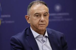 Όλο και πιο κοντά στο lockdown λέει ο Κέλλας, άμεσα η όποια απόφαση