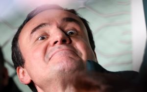 Κόσοβο: Ο Κούρτι πετυχαίνει με την... 57η - Εντολή σχηματισμού κυβέρνησης