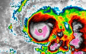 Ο κυκλώνας Μελίσα στην Καραϊβική ενισχύθηκε στη μέγιστη βαθμίδα 5 και απειλεί την Τζαμάικα, την Αϊτή και τη Δομινικανή Δημοκρατία