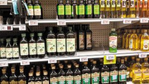 Σκάνδαλο στο Βέλγιο με «ελαιόλαδο» του Carrefour που ήταν… ηλιέλαιο