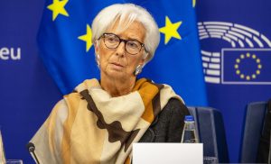 Η Λαγκάρντ πιστεύει πως «πρέπει να είσαι λίγο τρελός» για να θέλεις να γίνεις πρόεδρος της Γαλλίας