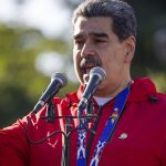 Οργή Μαδούρο κατά ΗΠΑ: «Μηχανεύονται πόλεμο»