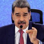 Ο Μαδούρο δίνει στις ΗΠΑ τα χρυσωρυχεία και τα πετρέλαια της Βενεζουέλας, για να αποφύγει τη σύγκρουση