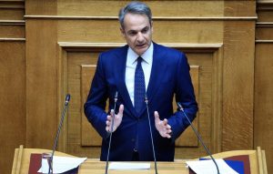 Μητσοτάκης από Βουλή: Οι εθνικοί χειρισμοί δεν ασκούνται σε καφενεία και πάνελ – Η διπλωματία δεν μπορεί να συγχέεται με την επαναστατική γυμναστική