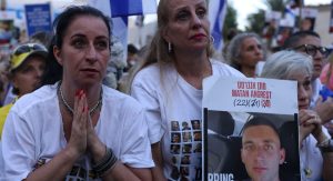 Ερυθρός Σταυρός: Παρέλαβε 7 ομήρους - Παρακολουθήστε ζωντανά τις εξελίξεις