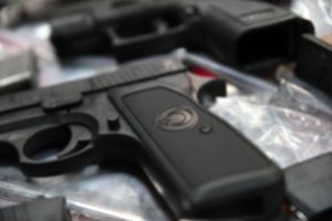 Κακουργηματική δίωξη στους 13 Τούρκους που συνελήφθησαν στον Έβρο για το οπλοστάσιο που μετέφεραν – Τι ανέφεραν οι κατηγορούμενοι