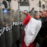 Ταραχές στο Περού: Ο μεταβατικός πρόεδρος Χοσέ Χερί κηρύσσει κατάσταση εκτάκτου ανάγκης στη Λίμα