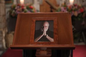 Η οργή του Οδυσσέα Ιωάννου για την κηδεία Σαββόπουλου: Πού ήσουνα χθες Αριστερά μου;