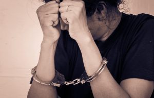 Συνελήφθη αλλοδαπή στα Χανιά για επτά περιπτώσεις κλοπών