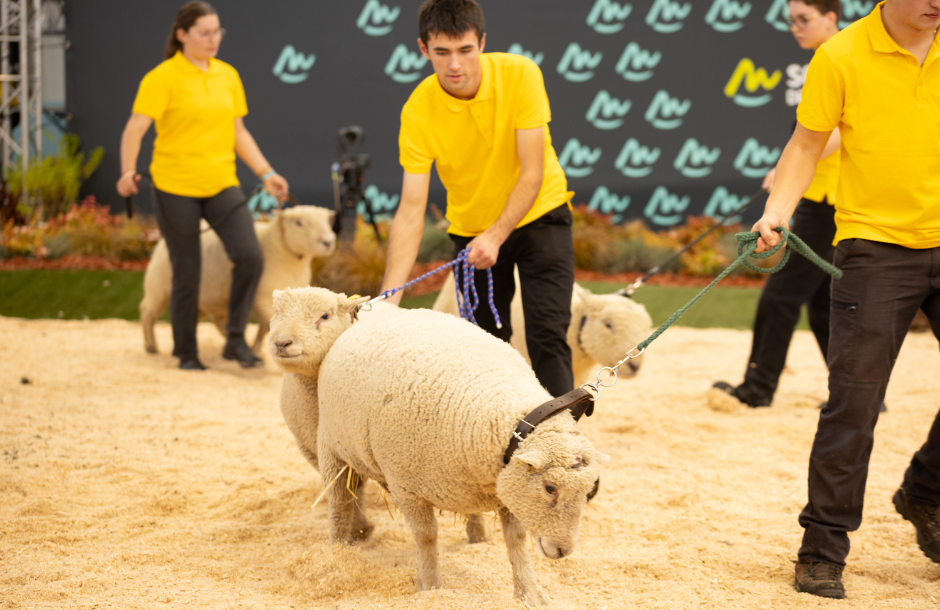 Η έκθεση Sommet de l’Elévage επιβεβαίωσε τον ηγετικό της ρόλο στη βιώσιμη κτηνοτροφία - Τυροκόμος