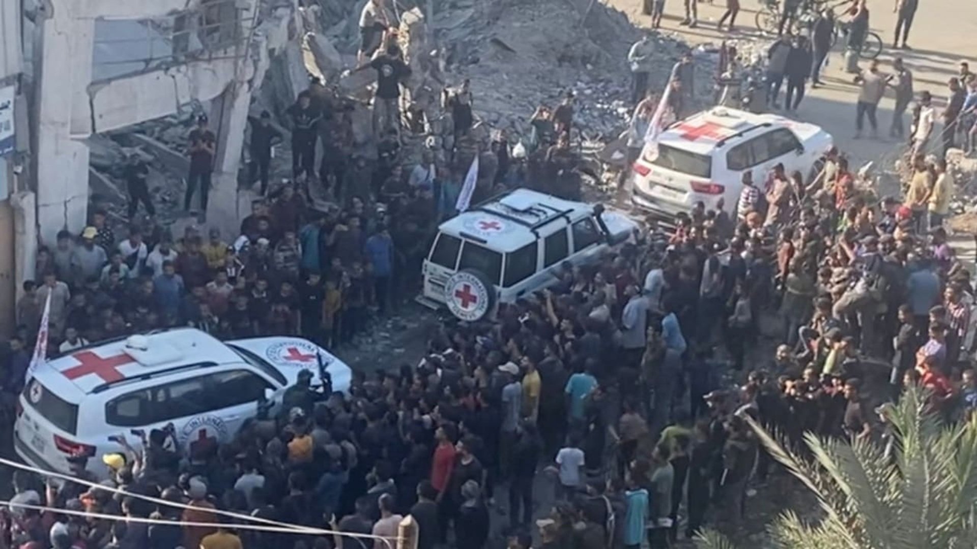 Το Ισραήλ παραλαμβάνει τις σορούς τεσσάρων ομήρων από τη Χαμάς