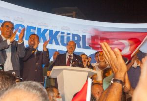 Κάλπες στα Κατεχόμενα: Μάχη Τατάρ-Ερχιουρμάν υπό τη «σκιά» της Άγκυρας