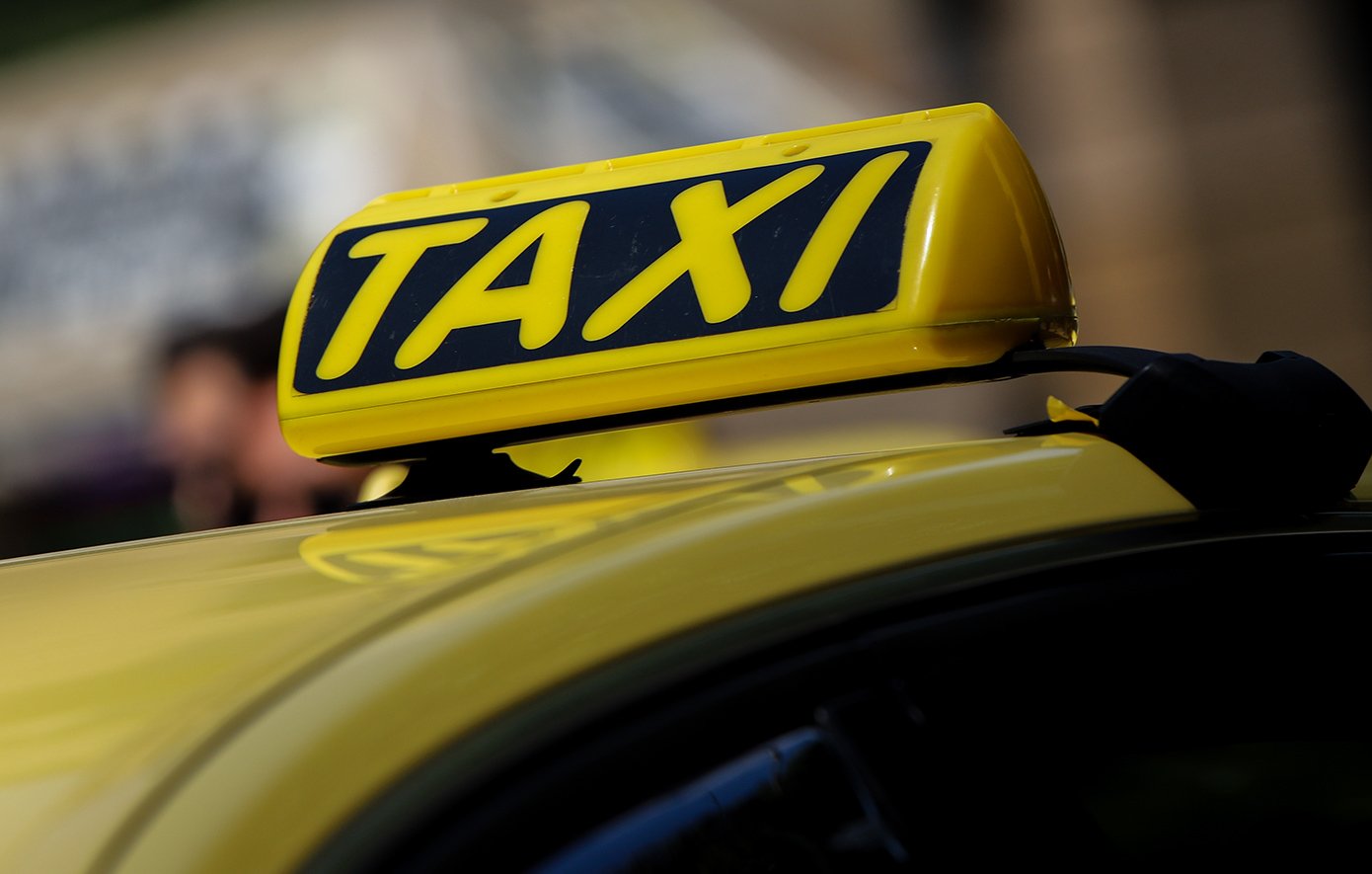 Ελεύθερος με όρους ο 35χρονος που λήστεψε με απειλή σύριγγας 57χρονο οδηγό ταξί