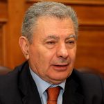 Δίκη Βαλυράκη: «Είδα τον πατέρα μου με αμυντικά τραύματα στα χέρια. Είχε μελανιές στο κεφάλι του» κατέθεσε ο μικρότερος γιος του