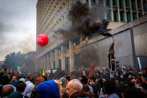 Πανεθνική απεργία στο Βέλγιο για τα μέτρα λιτότητας: Συγκρούσεις με την αστυνομία
