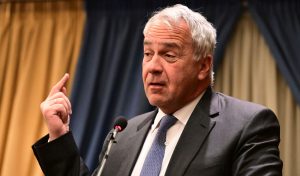 Σούσουρο με τα μαζικά email του Βορίδη