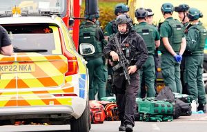 Δύο νεκροί από την επίθεση σε συναγωγή στο Μάντσεστερ, ο δράστης δέχτηκε θανάσιμα πυρά επί τόπου από τους αστυνομικούς