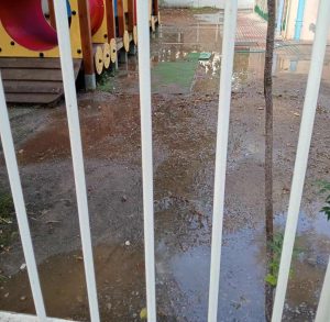 Χαϊδάρι: Καταγγελία για «υγειονομική βόμβα» σε προαύλιο νηπιαγωγείου