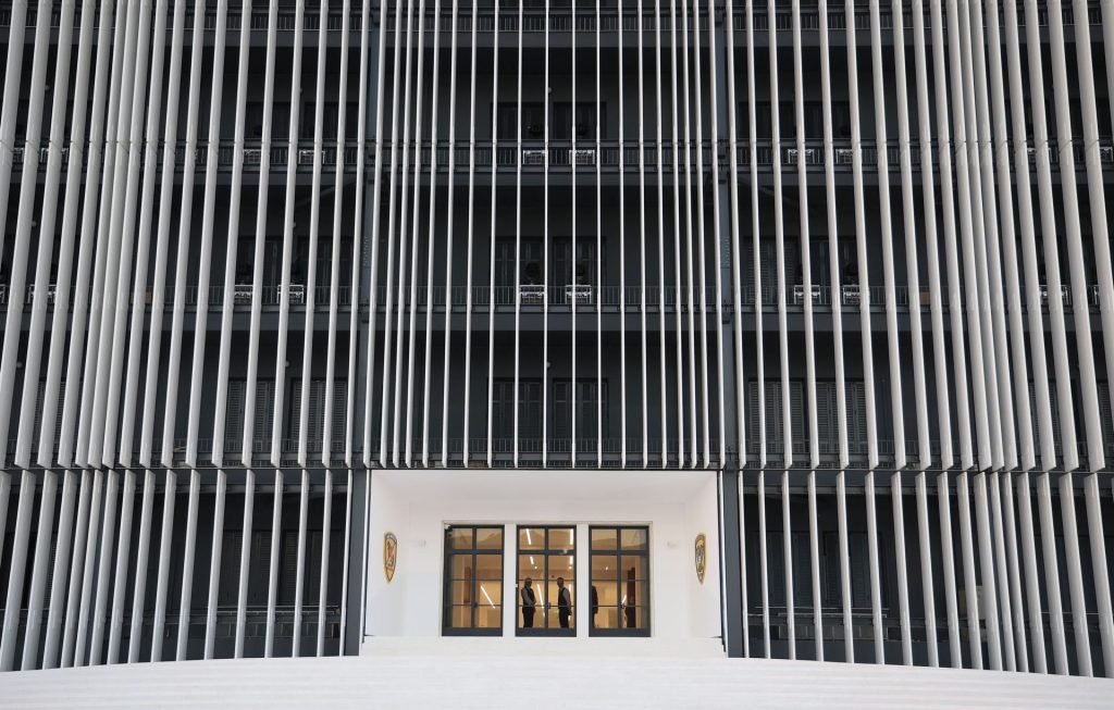 Πεντάγωνο: Διαλύονται τα «σύννεφα» - Πυκνώνουν τα πικρόχολα σχόλια