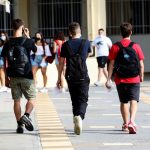 Ανησυχητικά τα στοιχεία για την κατανάλωση αλκοόλ, χρήση καπνού και τζόγο για τους 16χρονους στην Ελλάδα