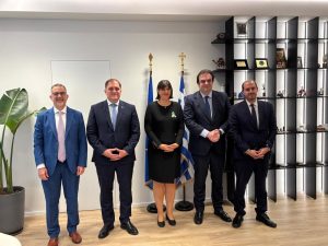 Με τον Πιερρακάκη το πρώτο ραντεβού της Ευρωπαίας εισαγγελέα