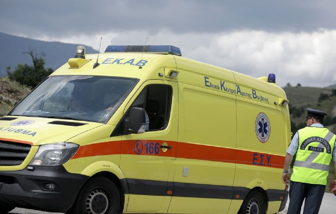 Σφοδρή σύγκρουση φορτηγού με Ι.Χ. στο Διδυμότειχο – Ένας νεκρός