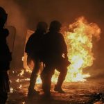 Δύο συλλήψεις για την επίθεση με βόμβες μολότοφ σε αστυνομικούς στα Εξάρχεια