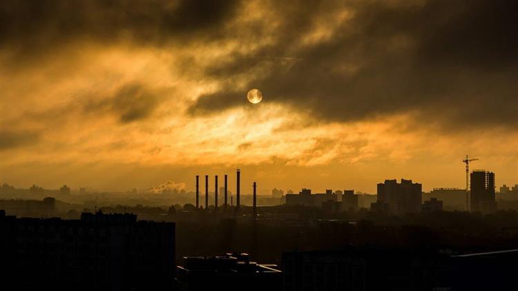 Κλιματική νομοθεσία: στόχο μείωσης εκπομπών στο 90% για το 2040 ζητά το ΕΚ