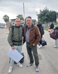 Θρήνος για τον 19χρονο ΕΠΟΠ που έχασε τη ζωή του στη Ρόδο: «Ο γιος μου ήταν καινούργιος, δεύτερη μέρα πήγε στη μονάδα εκεί» είπε ο πατέρας του