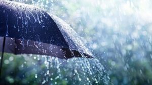 Τοπικές βροχές και σποραδικές καταιγίδες μαζί με μείωση θερμοκρασίας