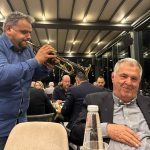 Ένας μήνας μπρος, ένας πίσω δεν έγινε... κάτι