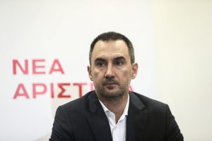 Κάτι ψήνεται στην κεντροαριστερά - Στον Κακλαμάνη ο Χαρίτσης