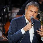 Διεθνής αναγνώριση για τον Γιώργο Νταλάρα - Βραβεύτηκε στην Αργεντινή ως «διακεκριμένος πολίτης»