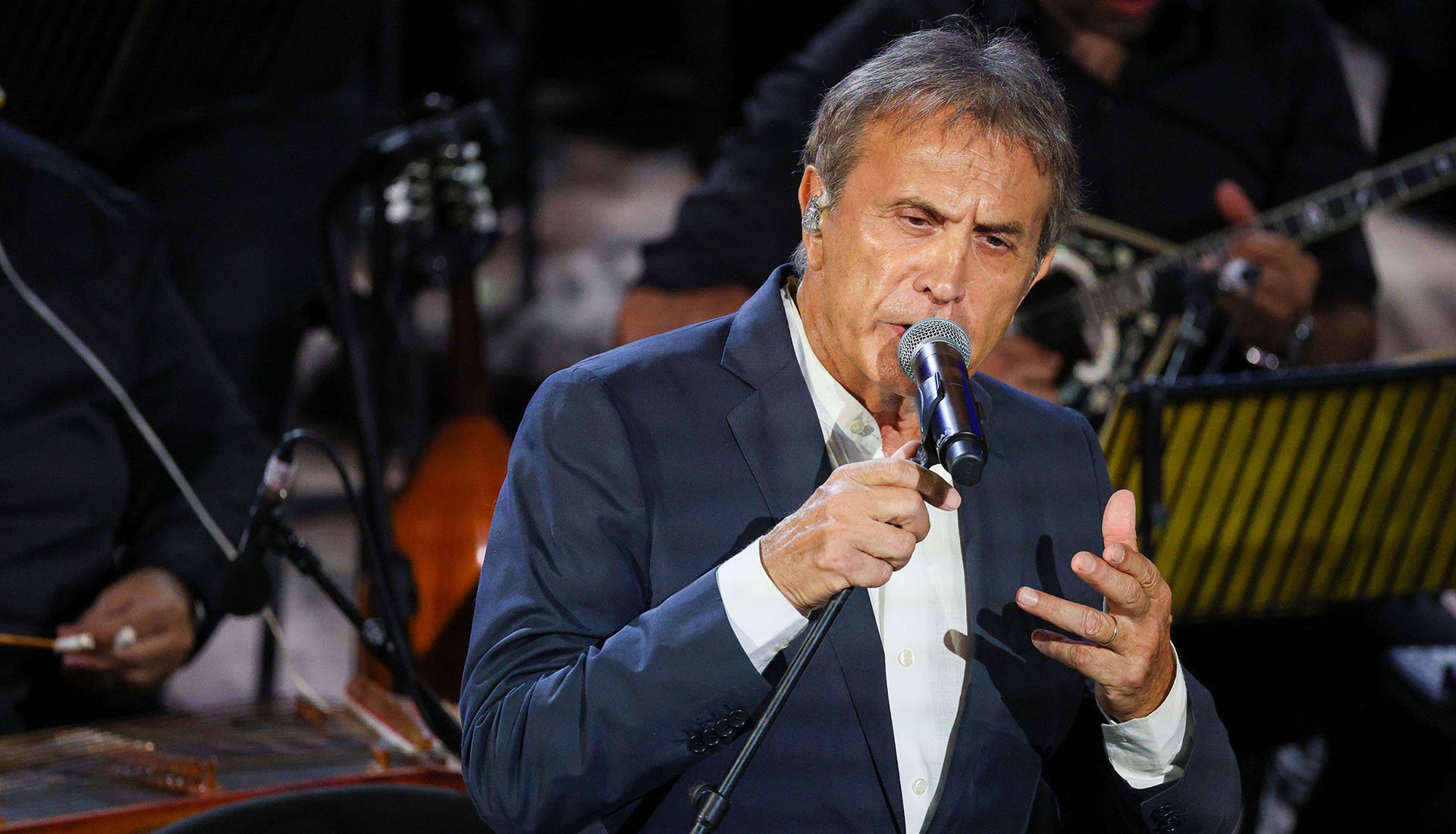 Διεθνής αναγνώριση για τον Γιώργο Νταλάρα - Βραβεύτηκε στην Αργεντινή ως «διακεκριμένος πολίτης»